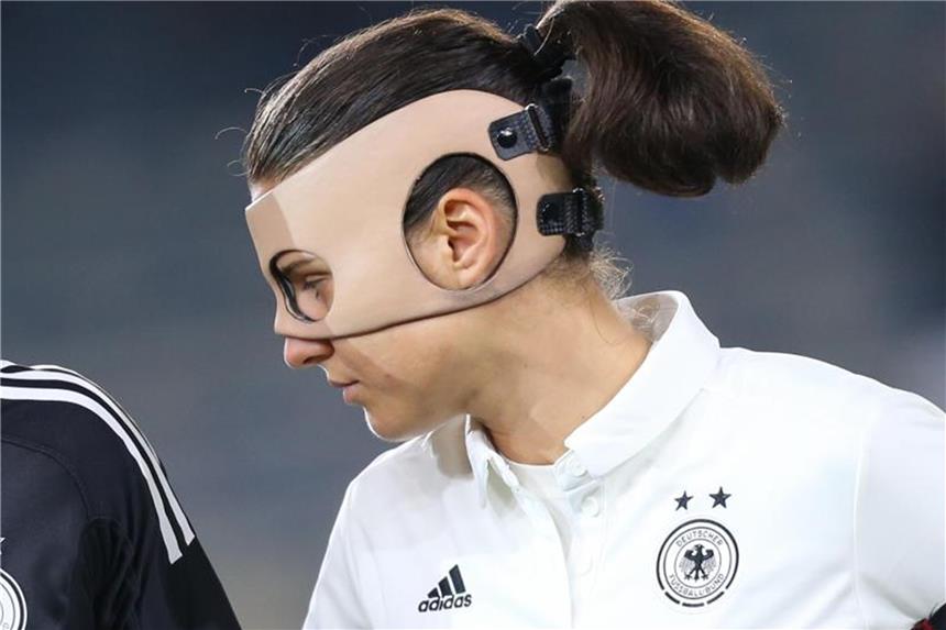 DFB-Kapitänin Maroszan verlängert in Lyon DFB-Spielführerin Dzsenifer Marozsan hat ihren Vertrag bei Olympique Lyon vorzeitig verlängert. Foto: Friso Gentsch