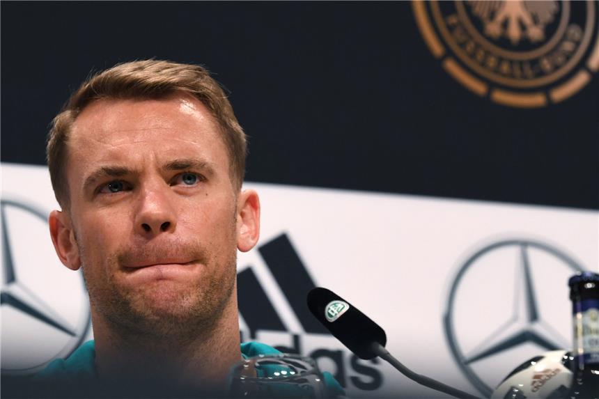 DFB-Torhüter Manuel Neuer sagt: „Wir haben ab jetzt nur noch Finals. Jetzt muss von uns Spielern was kommen. Wir müssen das zeigen, was uns in der Vergangenheit so stark gemacht hat.“