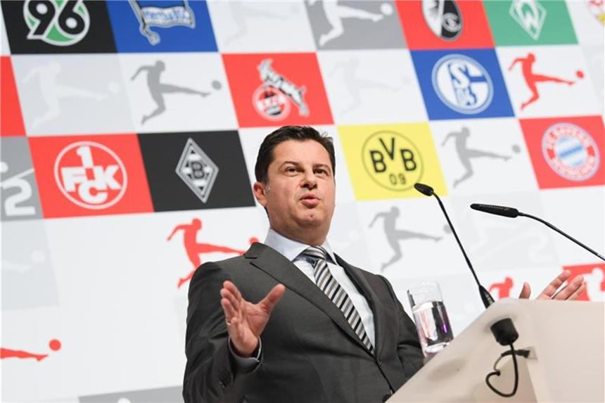 Seifert: Videobeweis auch in der 2. Liga denkbar DFL-Boss Christian Seifert kann sich den Videobeweis auch in Liga 2 vorstellen. Foto: Arne Dedert