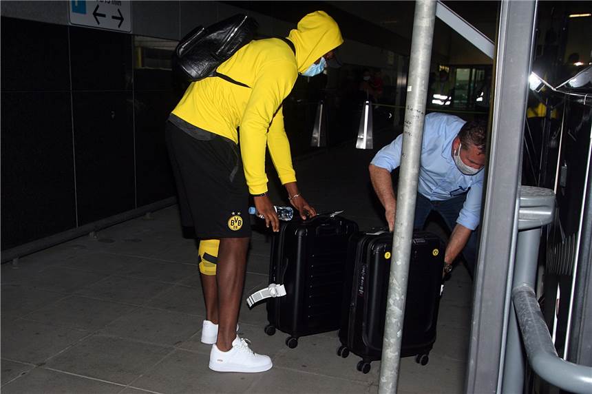 Diagnose weiterhin offen: BVB-Sorgen um Dan-Axel Zagadou Diagnos offen: BVB-Abwehrspieler Dan-Axel Zagadou.