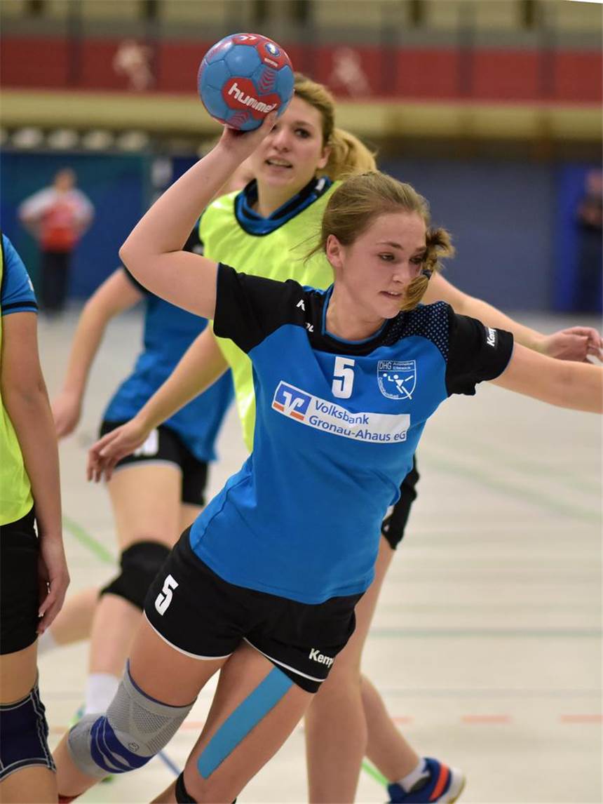 DHG siegt klar im Derby gegen Stadtlohn Diana Waning und die DHG Ammeleoe/Ellewick setzten sich im Derby gegen den SuS Stadtlohn mit 32:14 diurch.