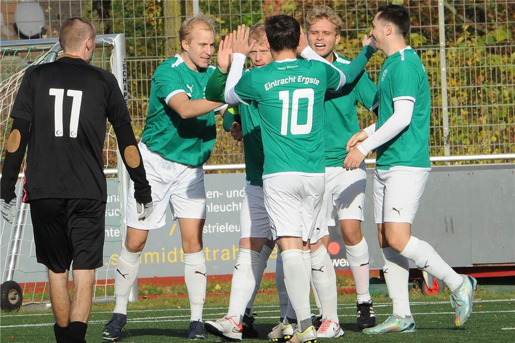 Die 2. Mannschaft der SG Eintracht Ergste hat gegen den FC Hemer Erciyes mit 5:1 gewonnen.