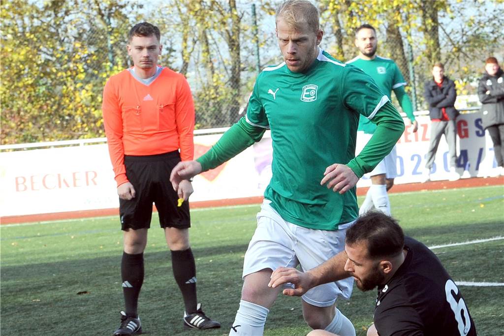 Die 2. Mannschaft der SG Eintracht Ergste hat gegen den FC Hemer Erciyes mit 5:1 gewonnen.