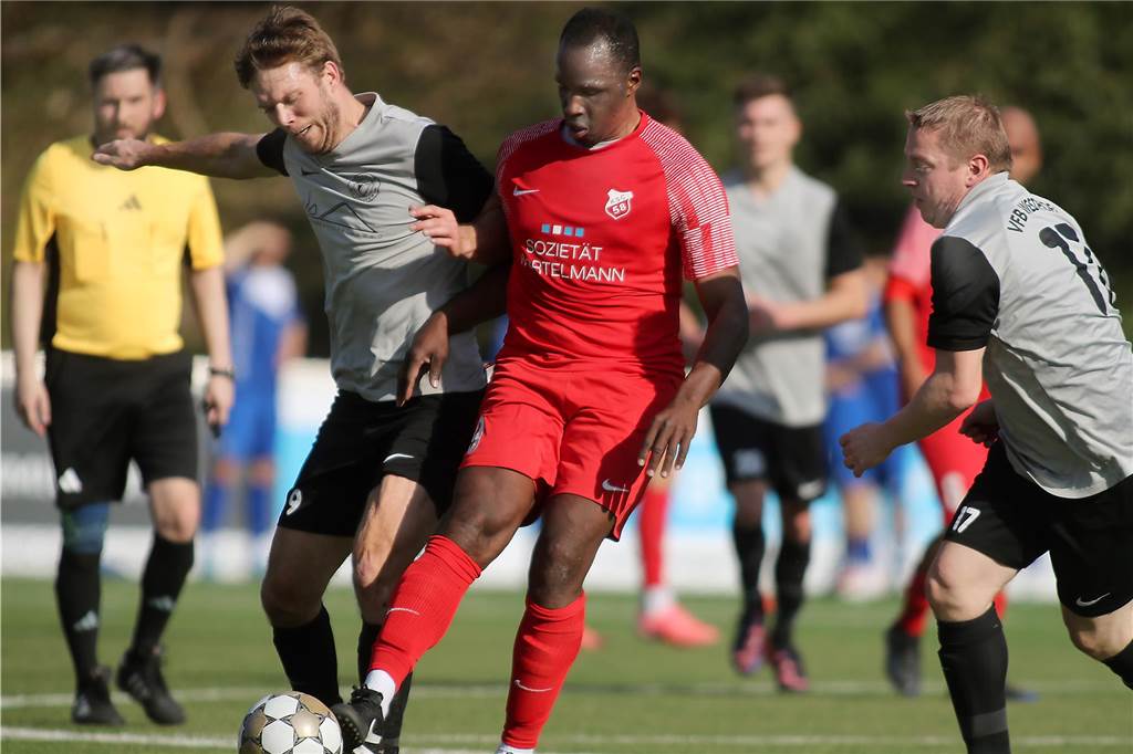 Die 2. Mannschaft des VfB Westhofen hat beim Kirchhörder SC II mit 2:4 verloren.