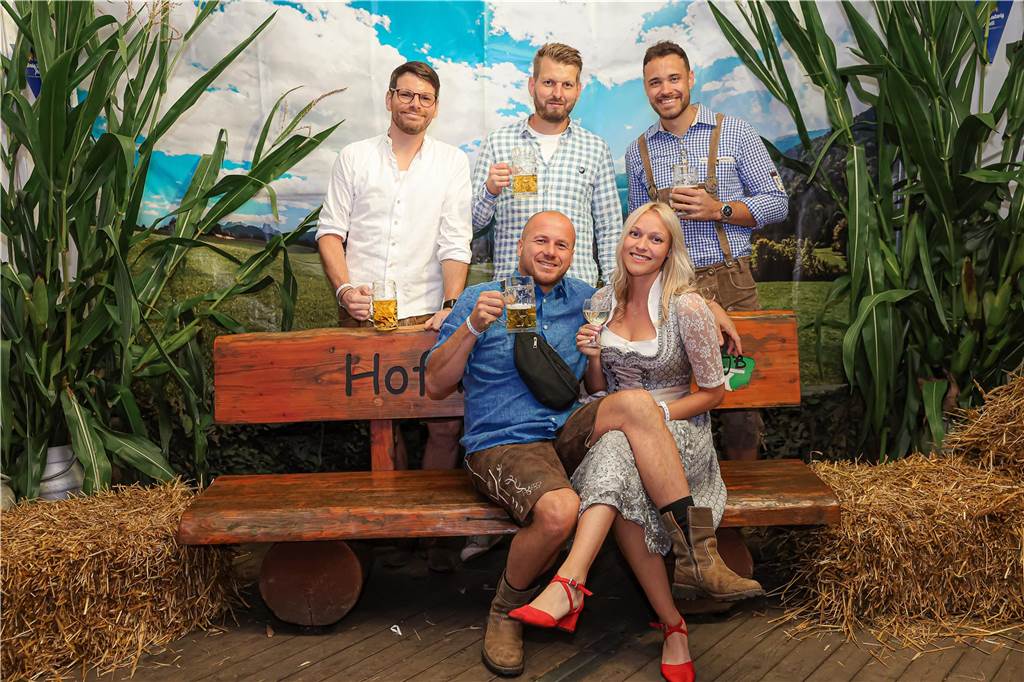 Die 2.000 Karten für das Oktoberfest der Landjugend Kirchhellen und des VfB am 2. Oktober waren schnell ausverkauft. Die Besucher genossen eine tolle Party.