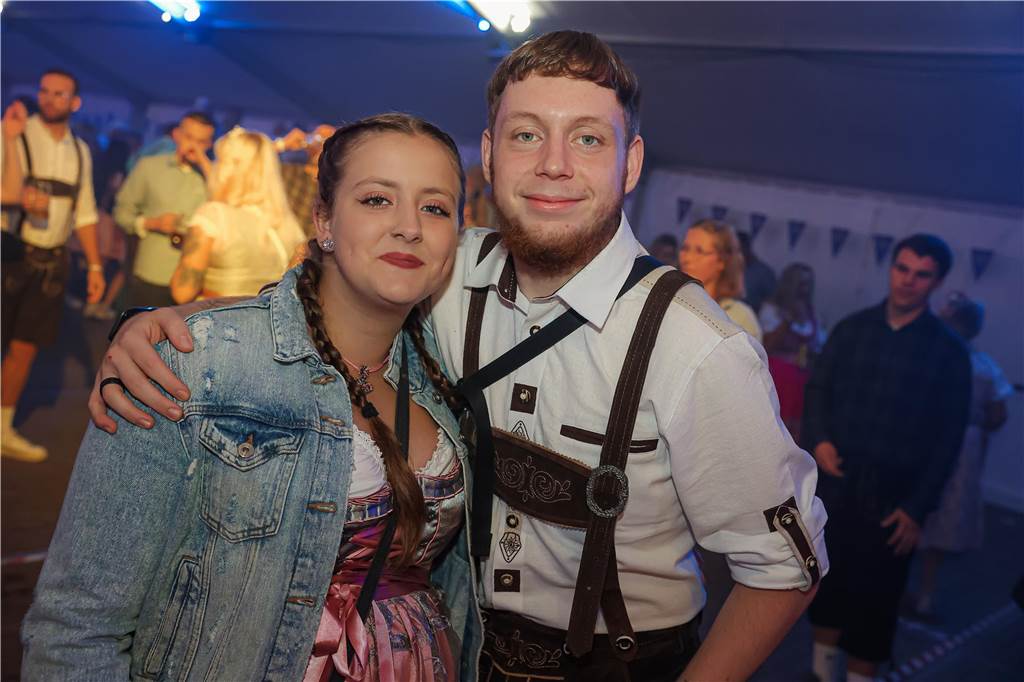 Die 2.000 Karten für das Oktoberfest der Landjugend Kirchhellen und des VfB am 2. Oktober waren schnell ausverkauft. Die Besucher genossen eine tolle Party.