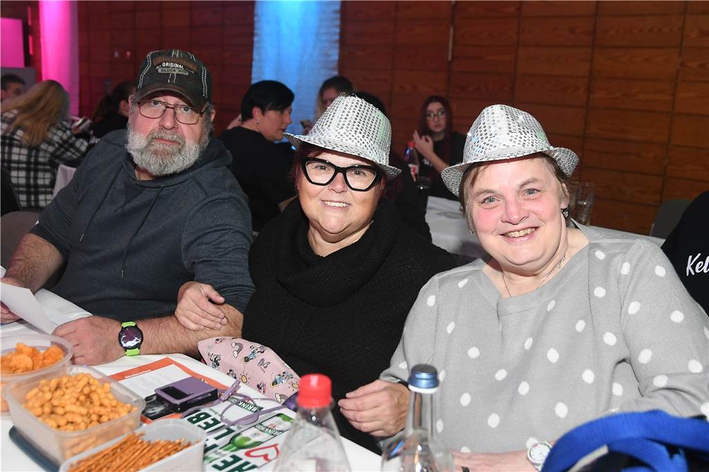 22. Tanz unterm Regenbogen: So bunt war Deutschlands größte Aids-Gala