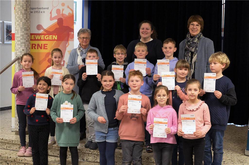 Die 3. Jahrgangsstufe der Kardinal-von-Galen-Schule Stockum.