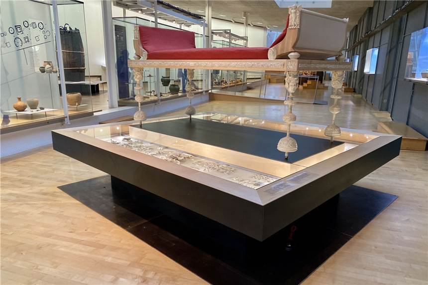 Römermuseum: Bürger und Experten entwickeln gemeinsam Online-Spiel Die 3D-Rekonstruktion einer römischen Kline aus Haltern ist dauerhaft in der Ausstellung des LWL-Römermuseums zu sehen.