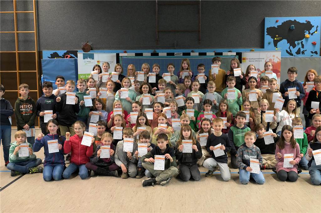 Die 4. Jahrgangsstufe der Uhlandschule Werne.