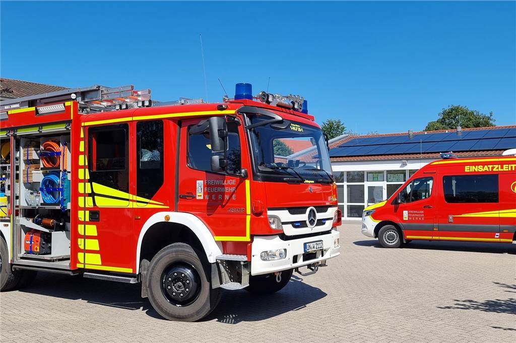 Blitzschaden an der Bellingheide: 80-Jährige lobt Freiwillige Feuerwehr Die 80-Jährige spricht der Freiwilligen Feuerwehr Werne ein großes Lob für das umsichtige, professionelle Verhalten in der Gewitternacht aus.