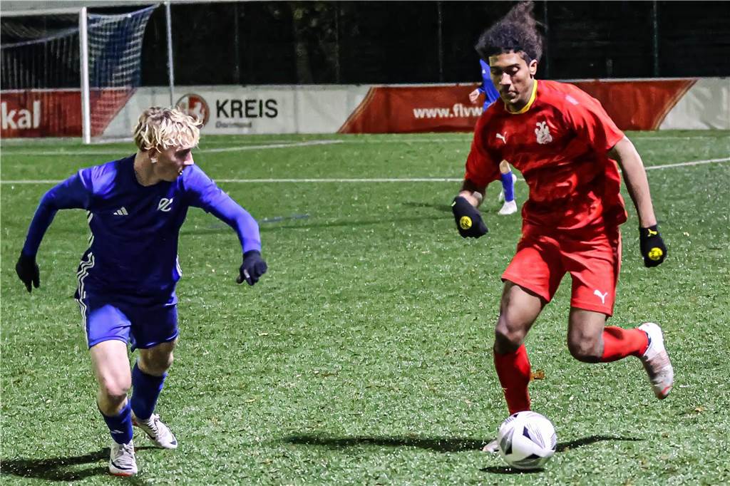 Die A-Junioren des TSC Eintracht Dortmund (blaue Trikots) haben Mengede 08/20 im Kreispokal-Finale mit 4:0 geschlagen.