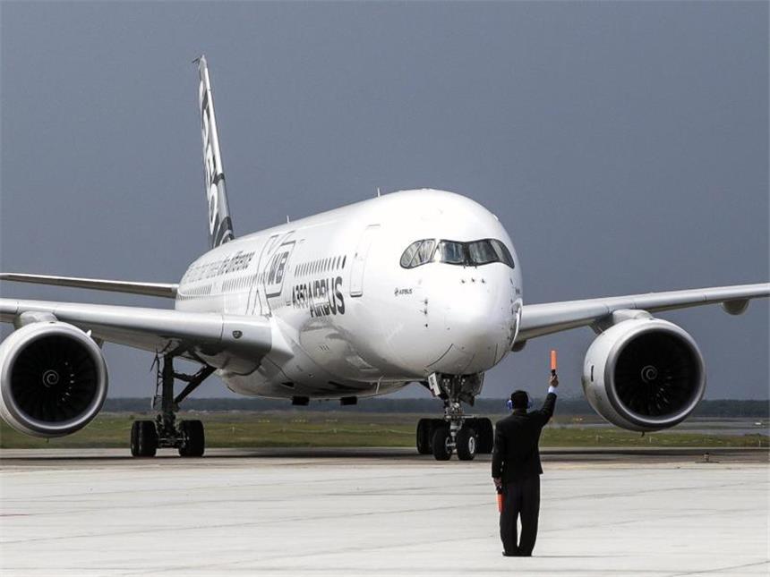 Airbus liefert erste A350 an Qatar Airways aus Die A350-Jets werden am Firmensitz in Toulouse zusammengebaut. Foto: Azhar Rahim