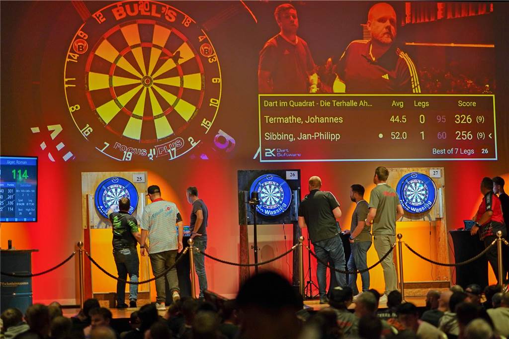Dart im Quadrat geht in die vierte Auflage Die Abendsessions finden wie gewohnt auf großer Bühne in der Stadthalle statt.