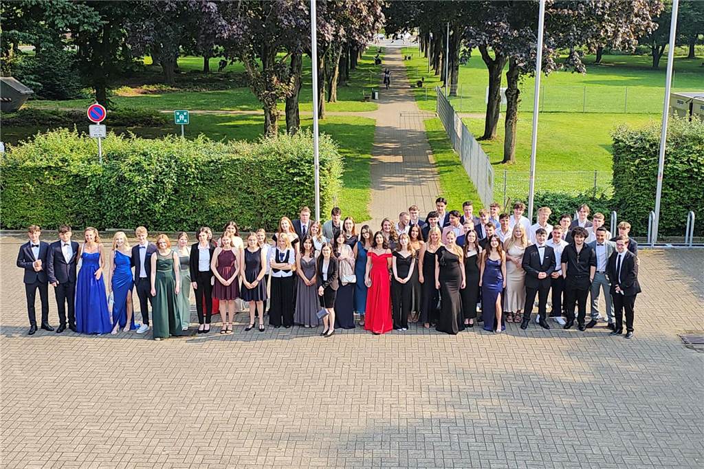 Die Abiturientinnen und Abiturienten des Jahrgangs 2024 am Geschwister-Scholl-Gymnasium Unna feierten am 27. Juni ihren Schulabschluss.