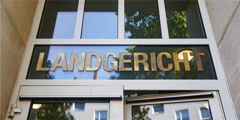 Schlacht-Skandal in Selm: Was ändert sich durch Übernahme des Landgerichts? Die Akten zum Fall Prott in Selm liegen jetzt beim Landgericht in Dortmund.