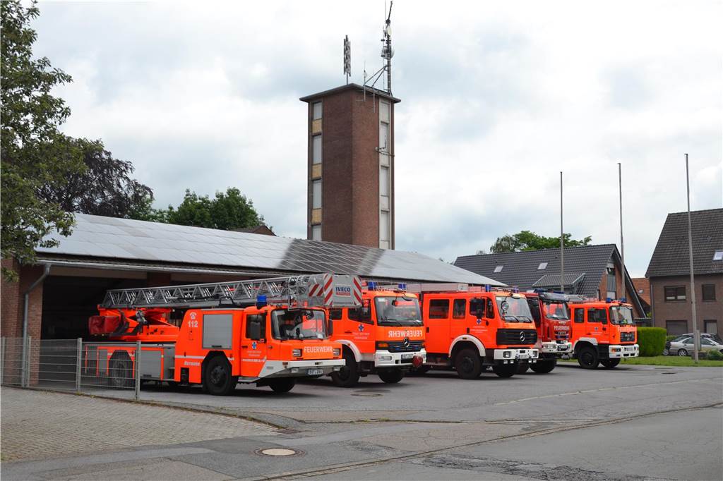 Neuigkeiten von der Feuerwache: Große Info-Veranstaltung geplant Die alte Feuerwache an der Schulstraße hat ausgedient: Schon jetzt ist ein hoher Kostenaufwand notwendig, um sie instand zu halten.