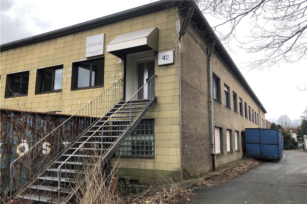 Bauplatz für Mehrgenerationenhaus: Mitten in neuem Halterner Quartier Die alten Gebäude an der mittleren Annabergstraße haben ausgedient. Sie werden gerade entrümpelt und dann abgerissen.