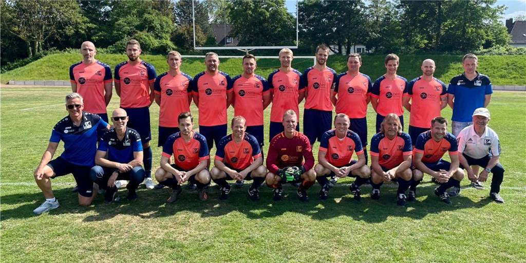 Nach dem Tripple noch nicht satt - der VfB Kirchhellen will mehr Die Alten Herren des VfB Kirchhellen wurden durch einen 4:1-Sieg über F.S.M. Gladbeck Kreismeister.