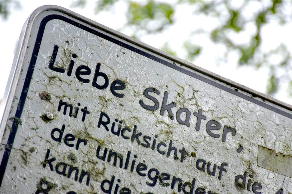 Neue Skateanlage in der Ork wird rund 500.000 Euro kosten – nur wann? Das Hinweisschild auf der Skateanlage