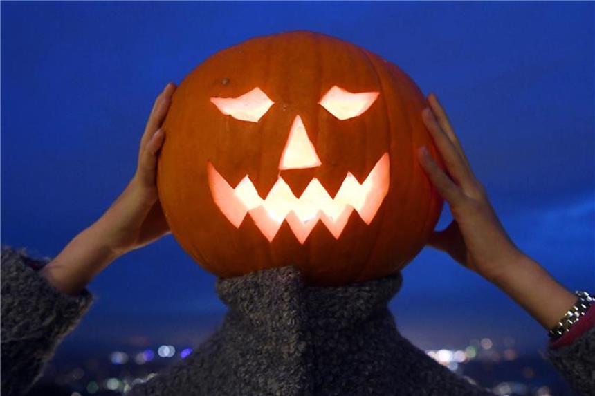 Viele finden Halloween schauderhaft Die Ansichten über Halloween gehen in der Bevölkerung weit auseinander. Foto: Uli Deck