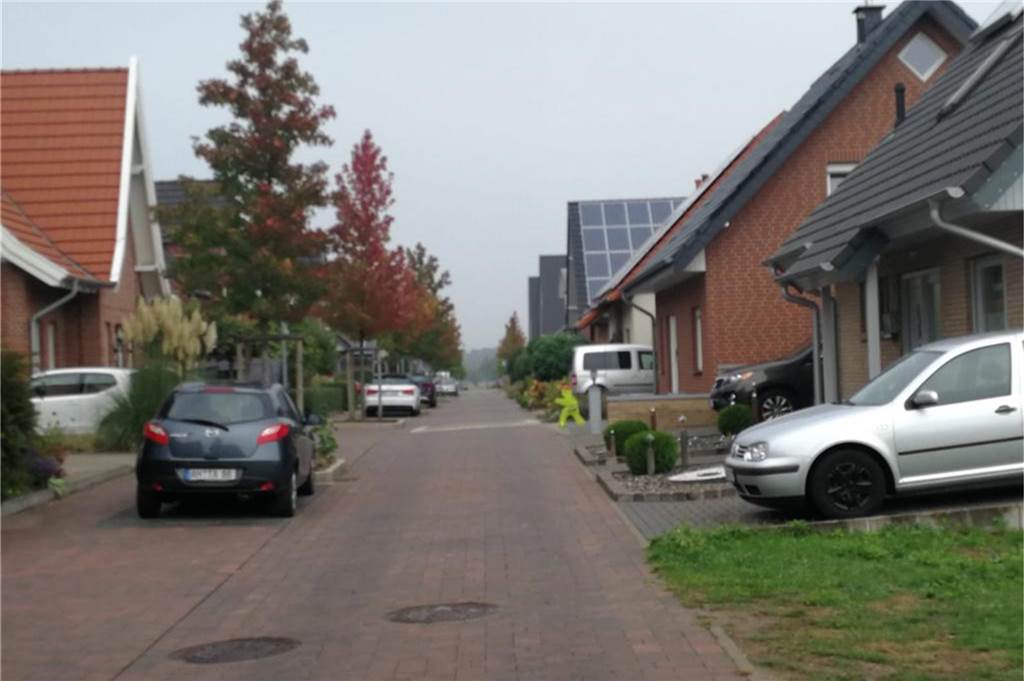 Anlieger halten die Zellerstraße für eine Fehlplanung Die Anwohner haben Angst, dass Baufahrzeuge sich bald durch die enge Zellerstraße quetschen.