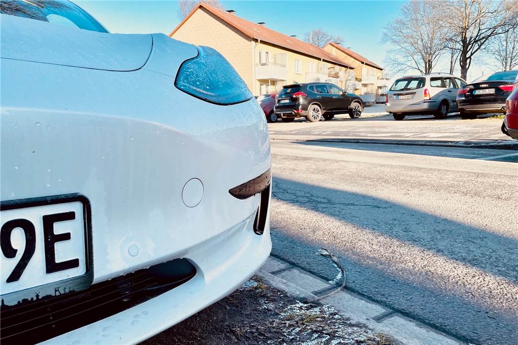 Vorreiter Aplerbeck: Wie neue Straßenlaternen die E-Mobilität fördern Die Anzahl der E-Autos im Stadtbezirk Aplerbeck ist noch überschaubar. Das soll sich ändern: mit einem größeren Angebot an Ladesäulen.