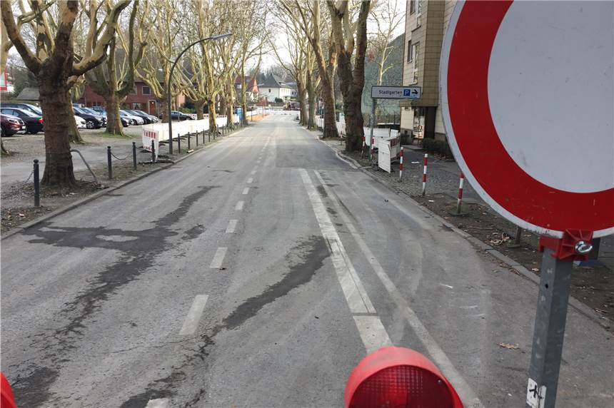 Der Stadtbetrieb EUV ist mit seinen Bauprojekten fast überall im Plan Die Arbeiten an der Straße Am Stadtgarten liegen im Zeitraster. Ende des Monates will man fertig sein.