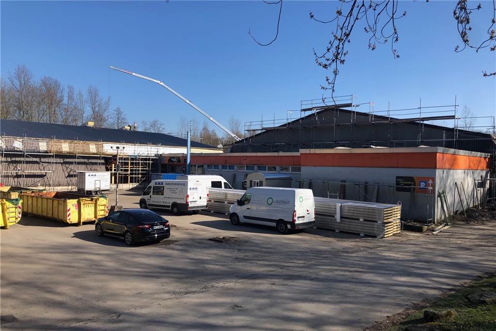 „Soccer World“-Umbau: Start der neuen Freizeit-Halle verschiebt sich Die Arbeiten laufen auf Hochtouren.