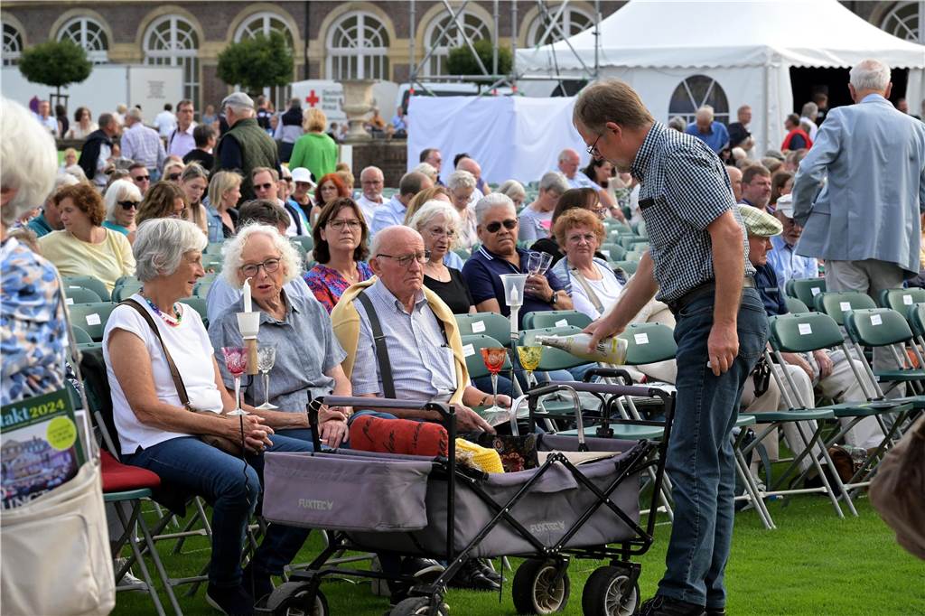 Die Atmosphäre beim Sommernachtskonzert am Schloss Nordkirchen war sehr schön.