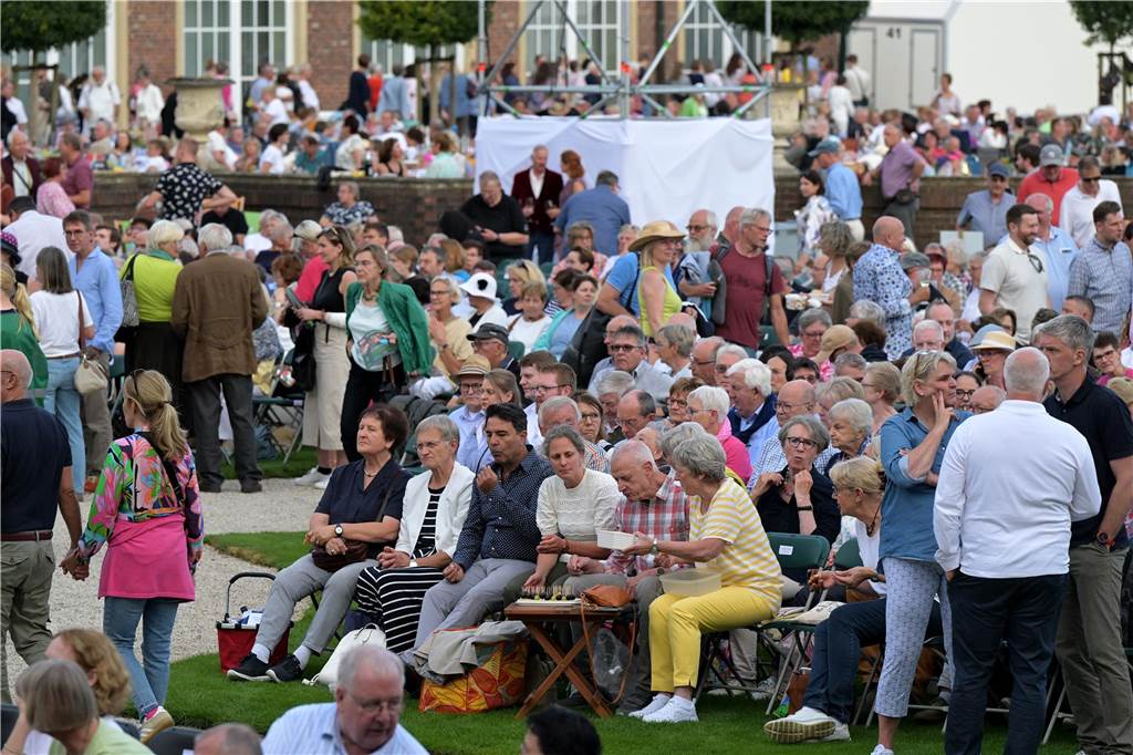 Die Atmosphäre beim Sommernachtskonzert am Schloss Nordkirchen war sehr schön.