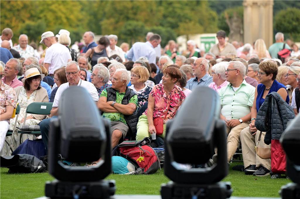 Die Atmosphäre beim Sommernachtskonzert am Schloss Nordkirchen war sehr schön.