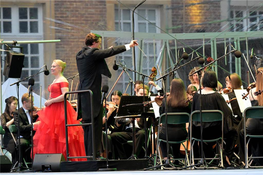 Die Atmosphäre beim Sommernachtskonzert am Schloss Nordkirchen war sehr schön.