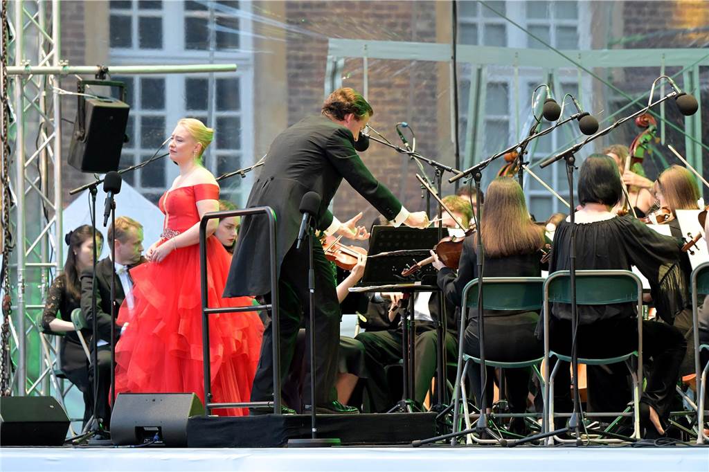 Die Atmosphäre beim Sommernachtskonzert am Schloss Nordkirchen war sehr schön.
