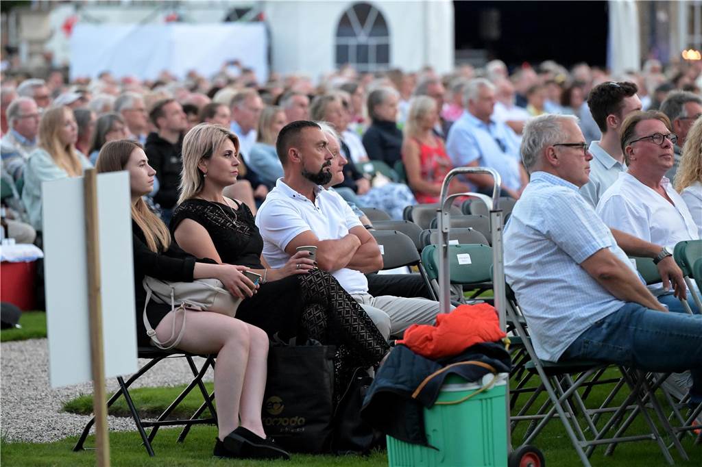 Die Atmosphäre beim Sommernachtskonzert am Schloss Nordkirchen war sehr schön.