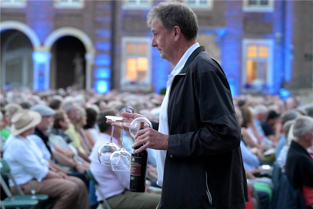 Die Atmosphäre beim Sommernachtskonzert am Schloss Nordkirchen war sehr schön.