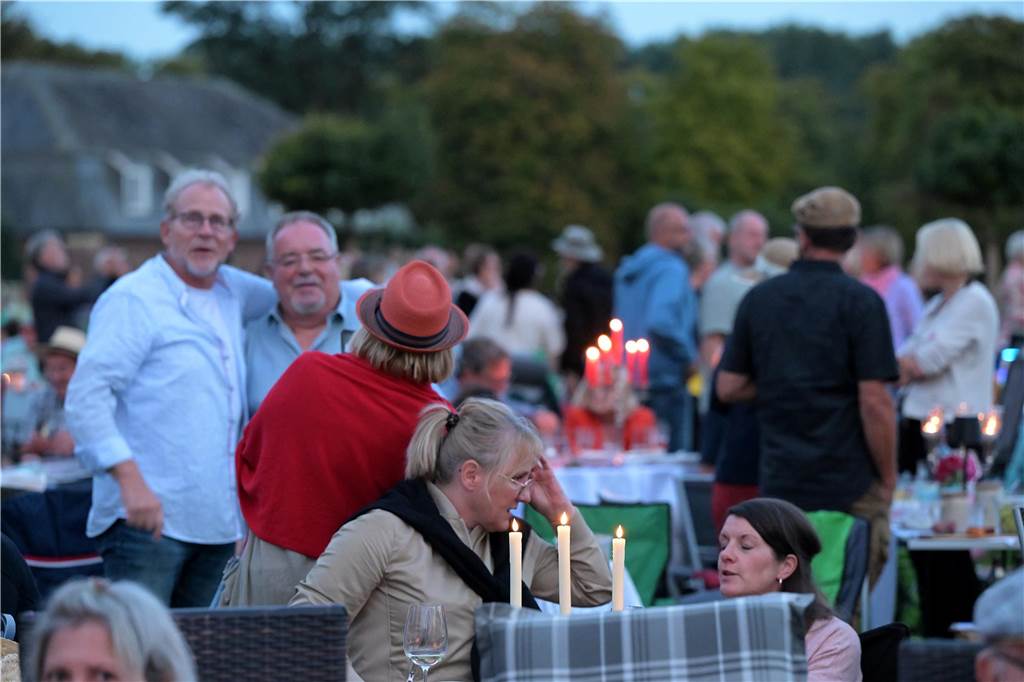 Die Atmosphäre beim Sommernachtskonzert am Schloss Nordkirchen war sehr schön.