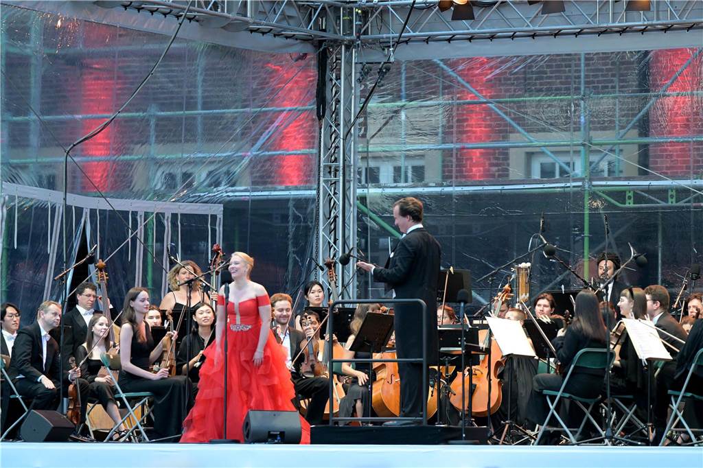 Die Atmosphäre beim Sommernachtskonzert am Schloss Nordkirchen war sehr schön.
