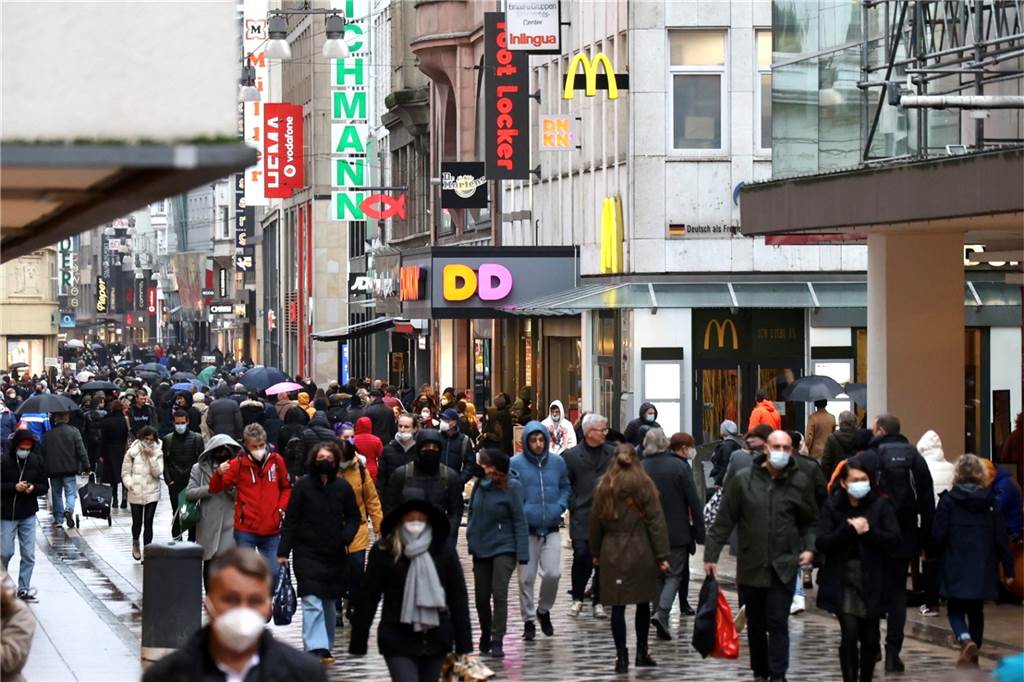 Stadt nennt Pläne gegen Leerstand in der Dortmunder City Die Attraktivität der Dortmunder City hat während der Corona-Pandemie gelitten, die Besucherfrequenz ist zurückgegangen. Jetzt soll ein Wettbewerb helfen, leer stehende Ladenlokale wiederzubeleben.