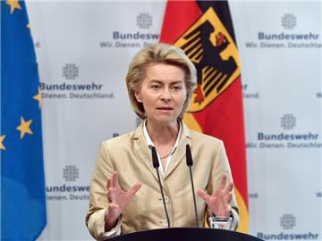 Die Ausbildungsmission im Nordirak sei ein Erfolg, sagt Bundesverteidigungsministerin Ursula von der Leyen. Foto: Paul Zinken