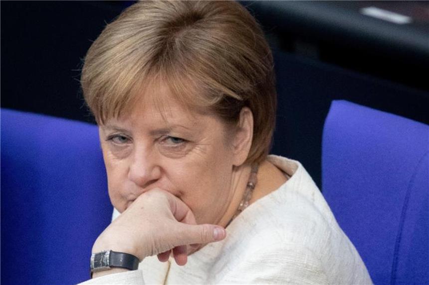 Merkel: Koalition muss dringend zur Sacharbeit zurückkehren Die Aussprache über den Kanzleretat steht an. Foto: Kay Nietfeld