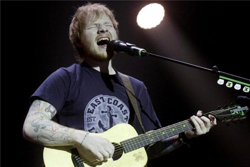 Sheeran-Konzert in Düsseldorf: Noch keine Mehrheit in Sicht Die Austragung eines Konzertes von Popstar Ed Sheeran in Düsseldorf ist noch offen. Foto: Str/EPA