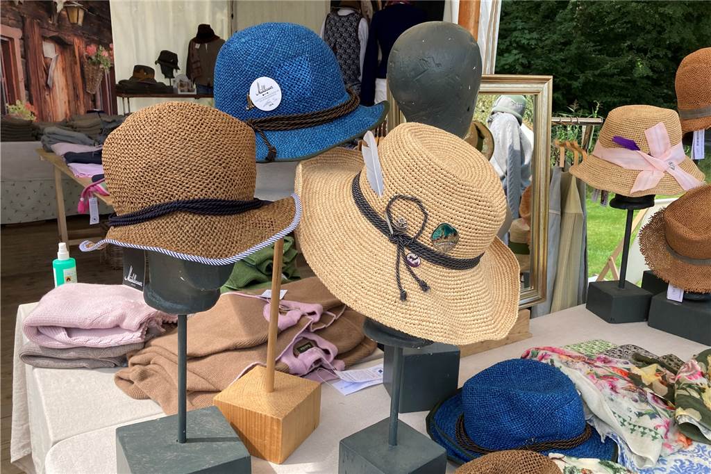 150 Aussteller locken bis Sonntag zur Landpartie auf Schloss Lembeck Landpartie