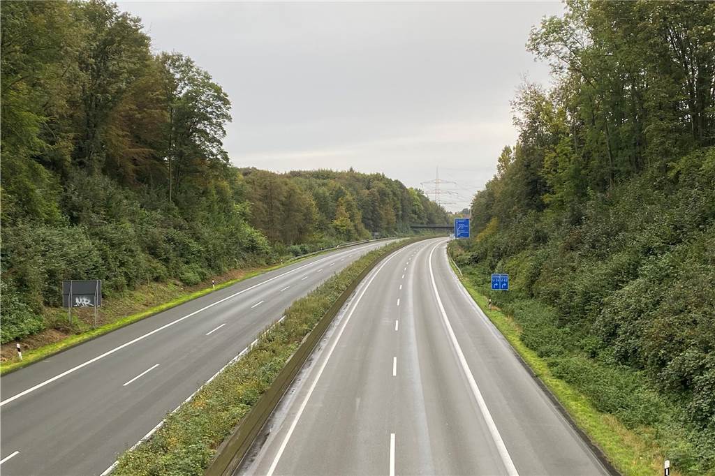 Die Autobahn 45 wurde ab 17 Uhr evakuiert.