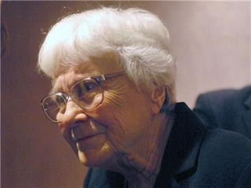 Die Autorin Harper Lee (2006) lieferte mit ihrem Roman "Wer die Nachtigall stört" einen Weltbestseller. Foto: Dana Mixer