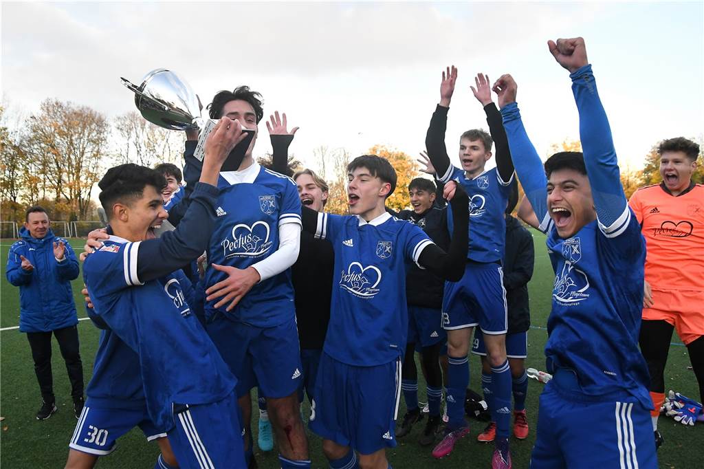 Die B-Junioren des SV Wacker Obercastrop gewannen den Kreispokal durch ein 3;2 im Finale gegen den FC Frohlinde.