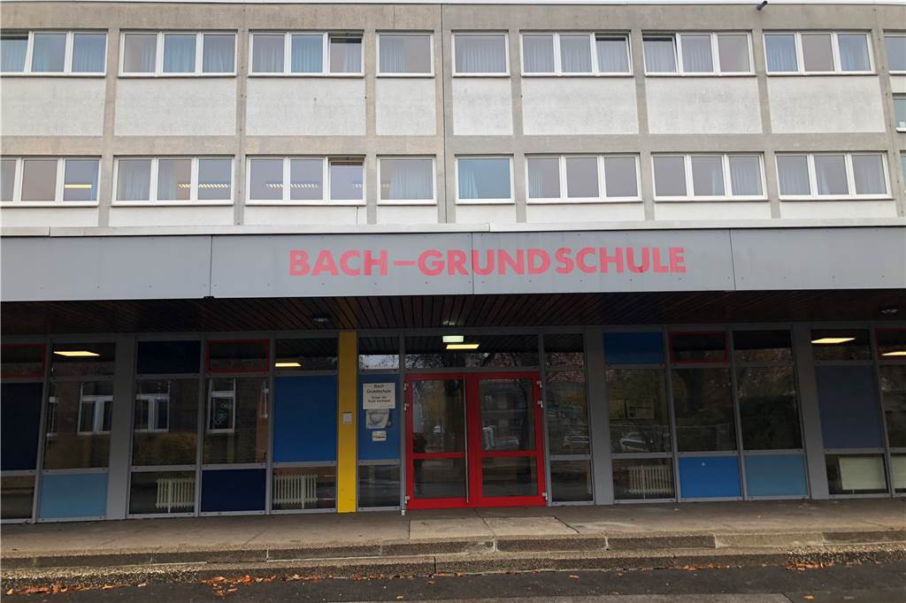 Bach-Grundschule in Wickede hat eine neue Schulleiterin Die Bach-Grundschule ist eine von drei Grundschulen in Wickede. Die anderen beiden sind die Steinbrink-Grundschule und die Josef-Grundschul