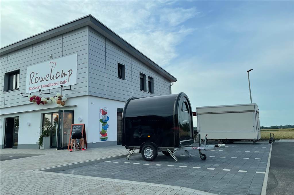 Röwekamp in Capelle: Neue Bäckerei hat geöffnet Die Bäckerei ist an der Bahnhofstraße in Capelle - direkt neben dem neuen Netto.