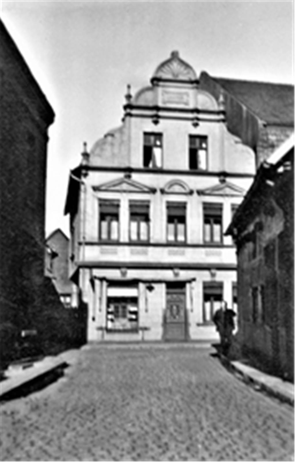 Lost Place mitten in Halterner Innenstadt: Bald steht der Abriss an Die Bäckerei Osemann an der Lippstraße vor dem Krieg.