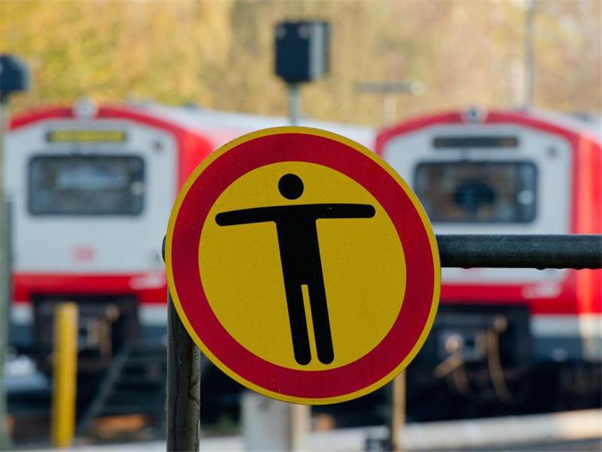 Bahn sichert GDL Tarifgespräche ohne Einschränkung zu Die Bahn muss wieder mit Streiks rechnen. Foto: Daniel Bockwoldt